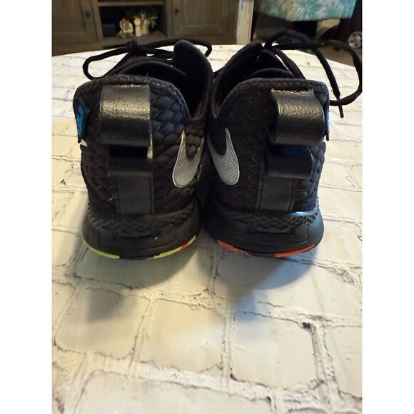 Nike Men\'s Size 12 Lebron James Witness Athletic Shoe Black Multi Sneaker Gym